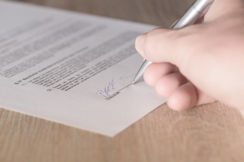 signature contrat assurance
